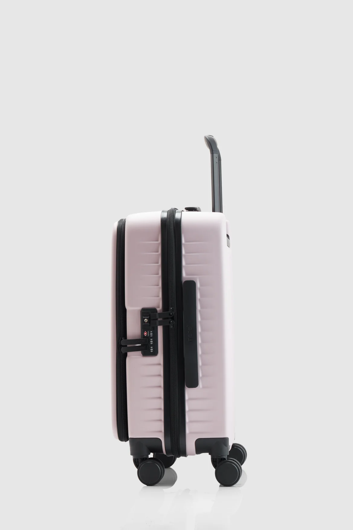 Venture Dual Open 56cm Suitcase - Image 2